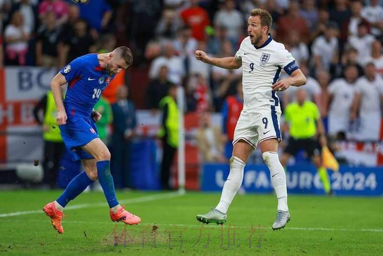 维尼修斯-全队都喜欢贝林厄姆 不可能批评克罗斯